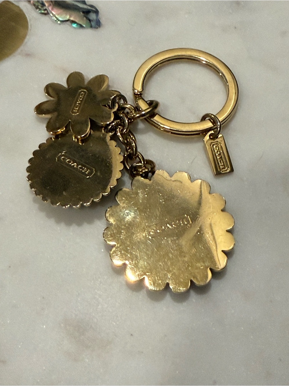 Rare Coach Daphne Lavender Daisy multi-mix bag key charm - Picture 2 of 3